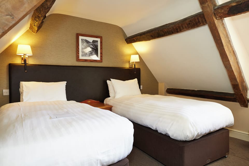 Twin Room | Desk, iron/ironing board, free WiFi