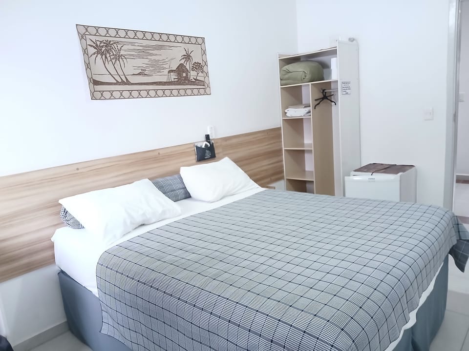 Double or Twin Room | Minibar, WiFi (free), bed sheets