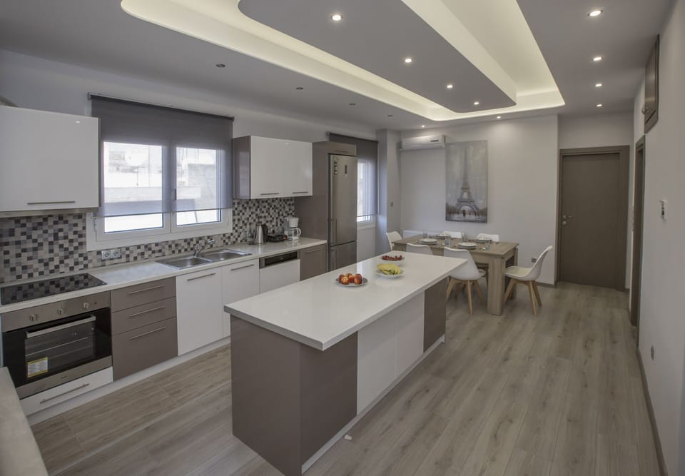 Apartment | Private kitchen | Full-size fridge, oven, stovetop, dishwasher