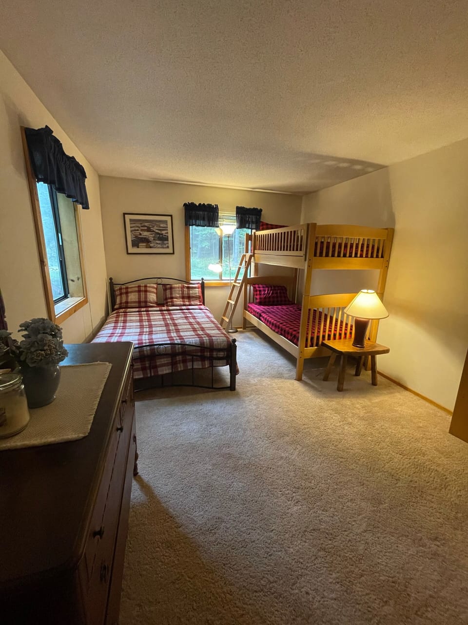 3rd bedroom. One queen size bed and a set of bunkbeds. Sleeps 4 comfortably. 