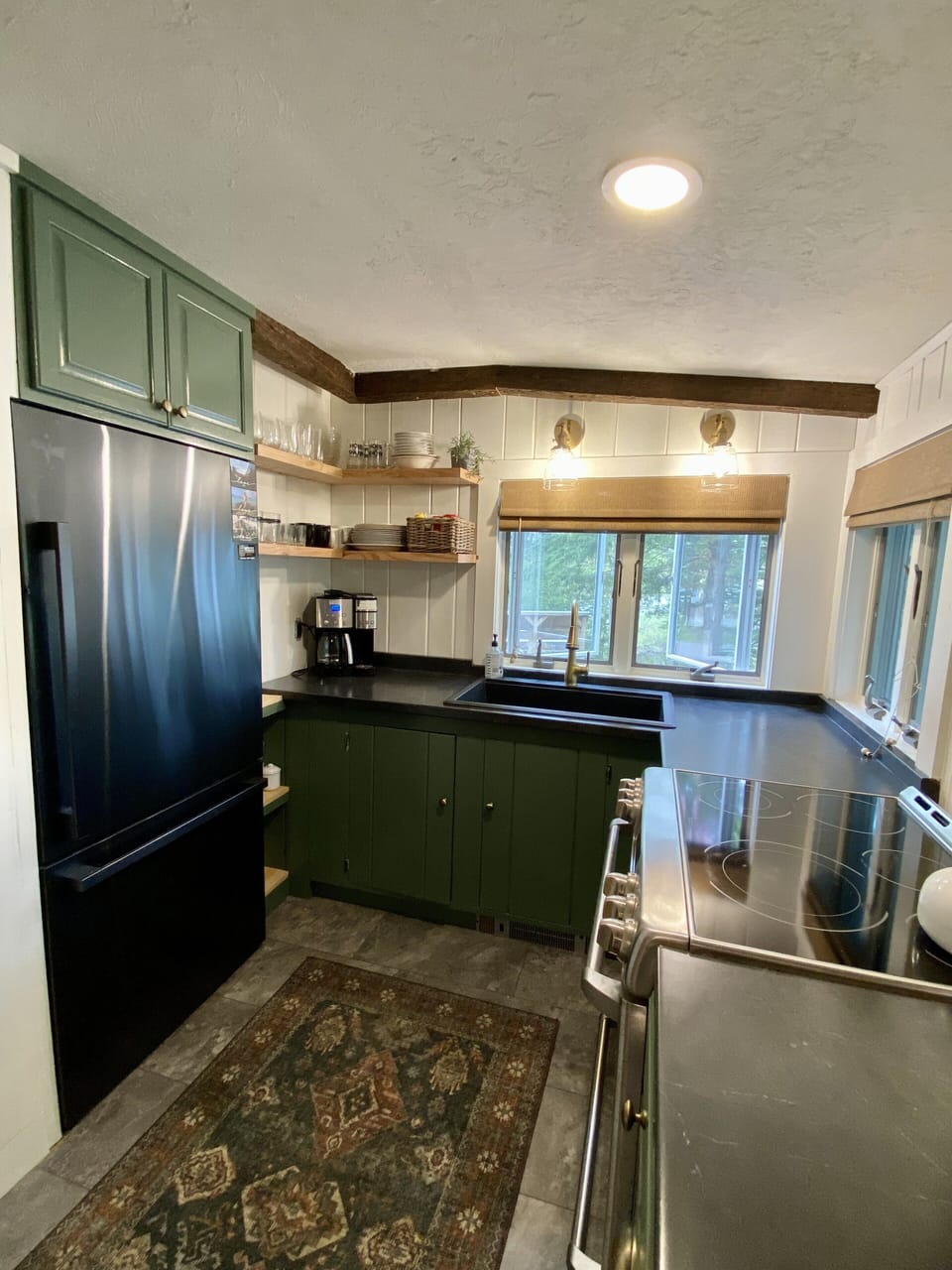 Kitchen- Cozy but convenient 