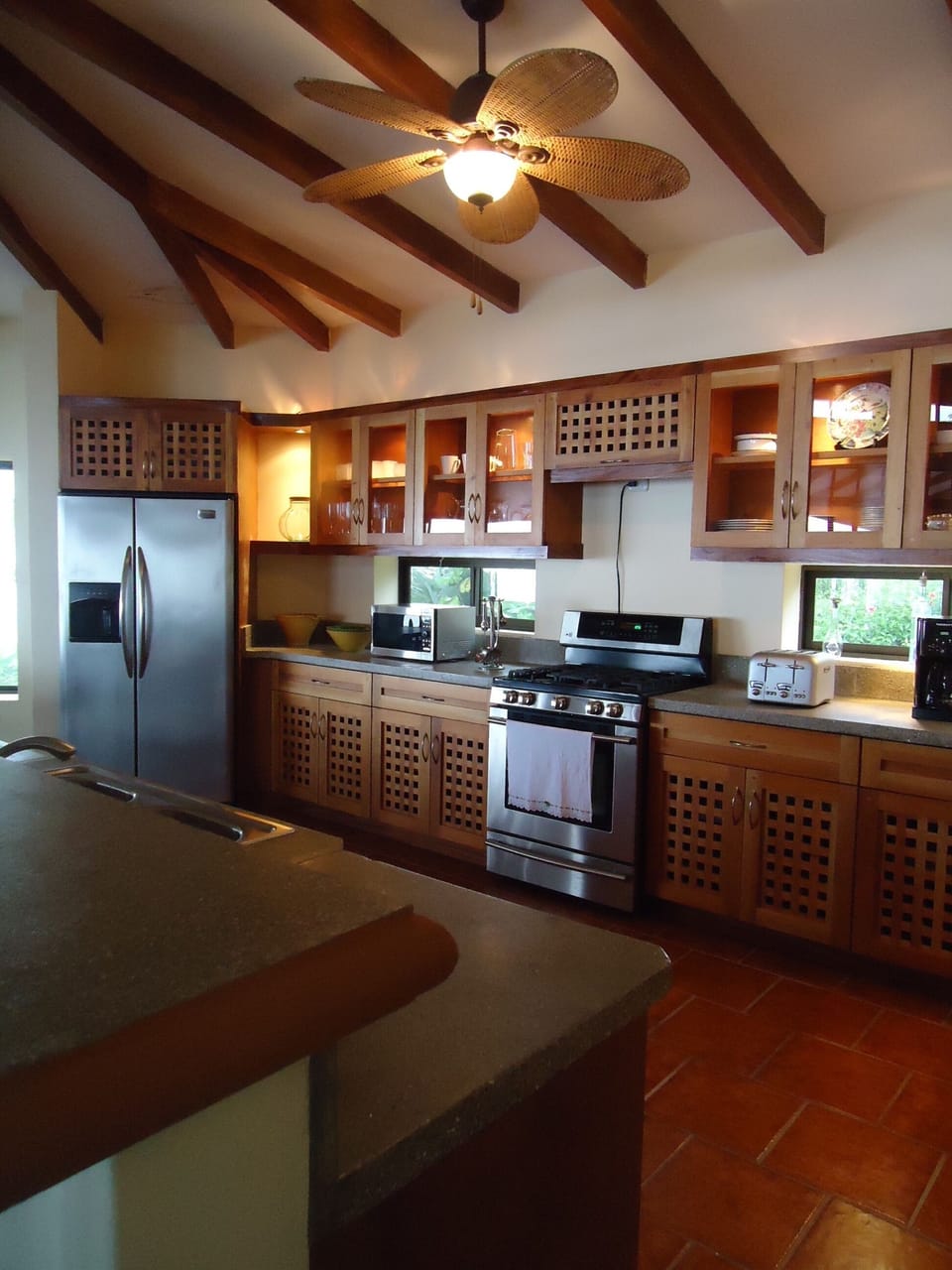 Central building, kitchen