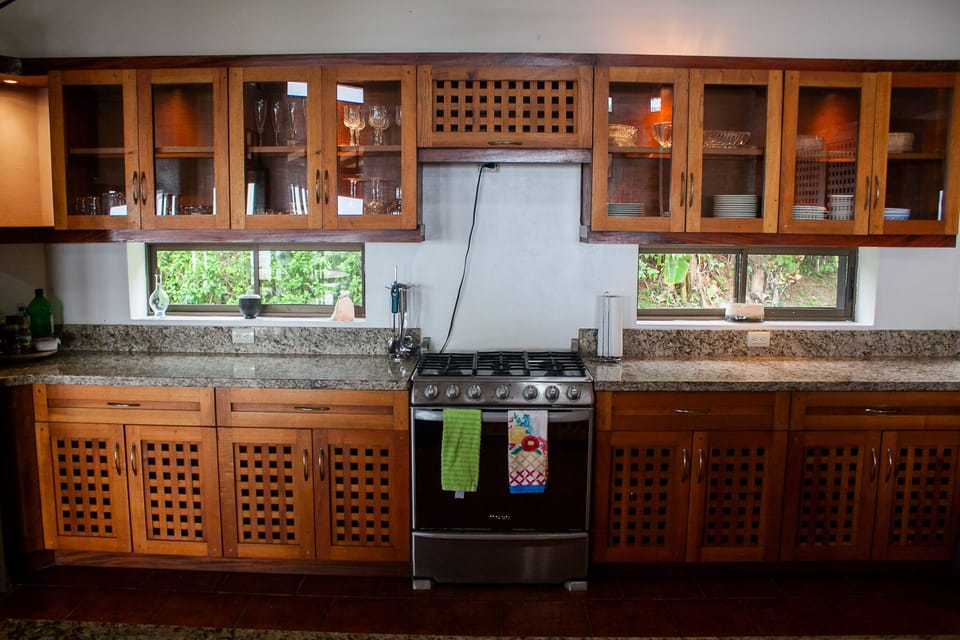 Central building, kitchen