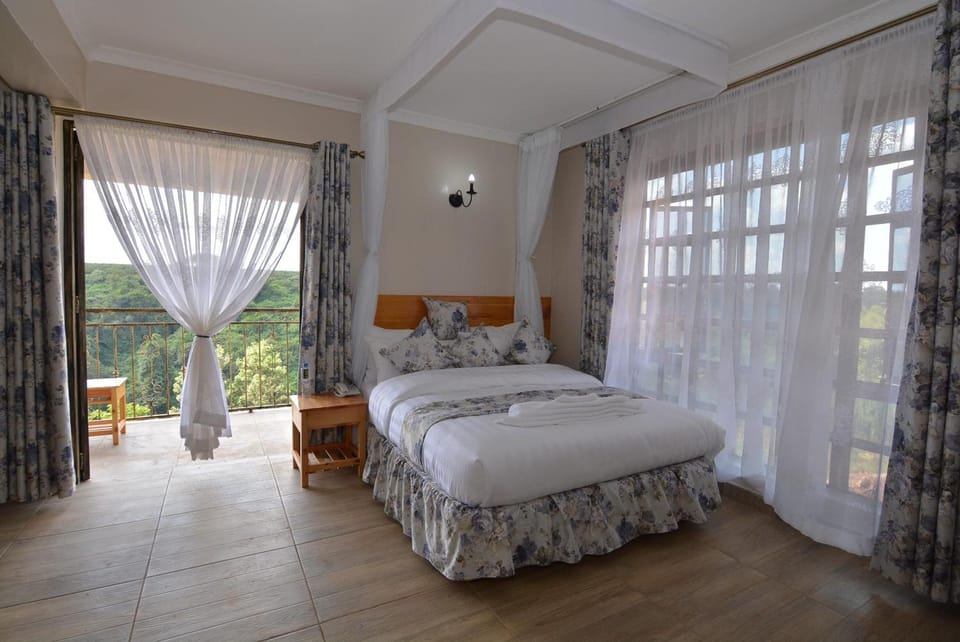 Egyptian cotton sheets, premium bedding, desk, blackout drapes