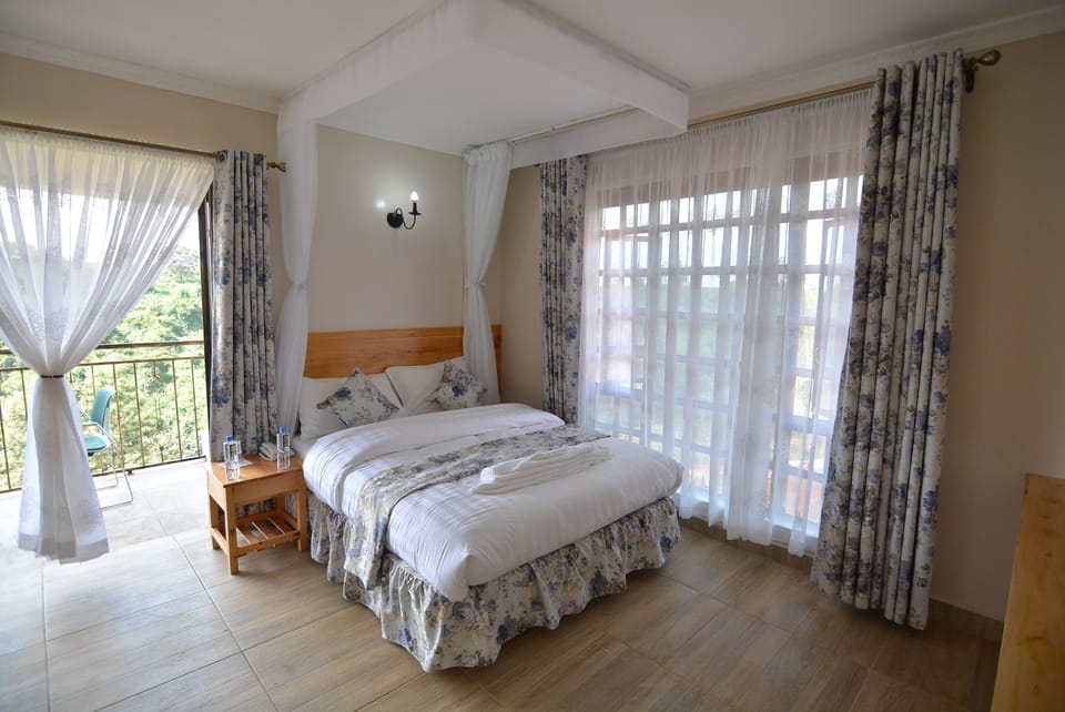 Comfort Double Room, 1 Double Bed, Non Smoking | Egyptian cotton sheets, premium bedding, desk, blackout drapes