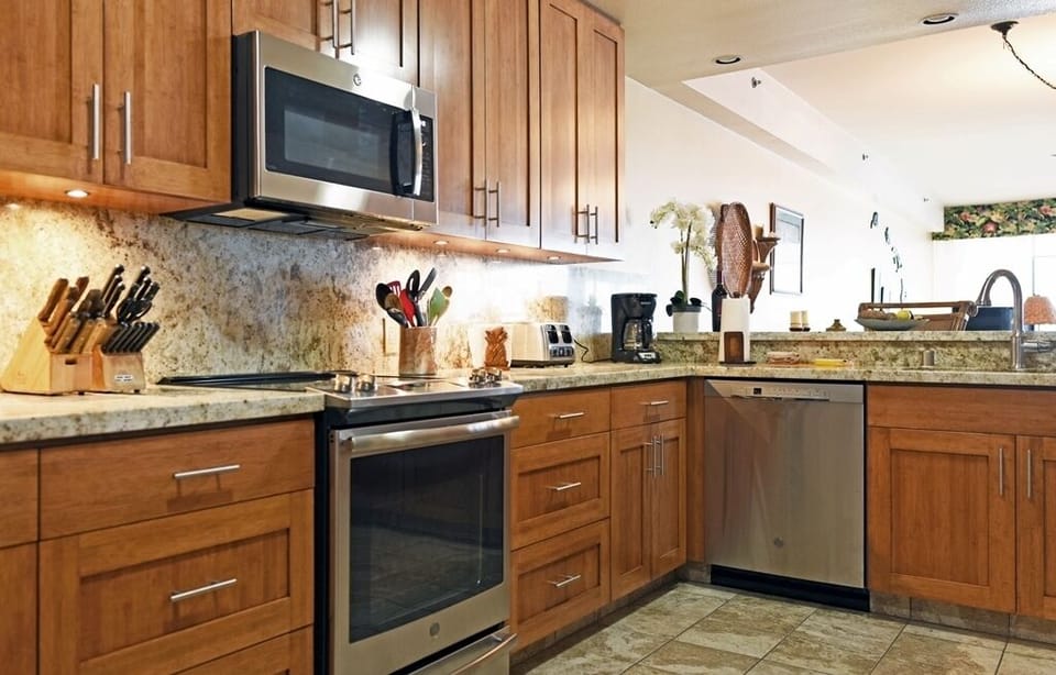 Full Kitchen