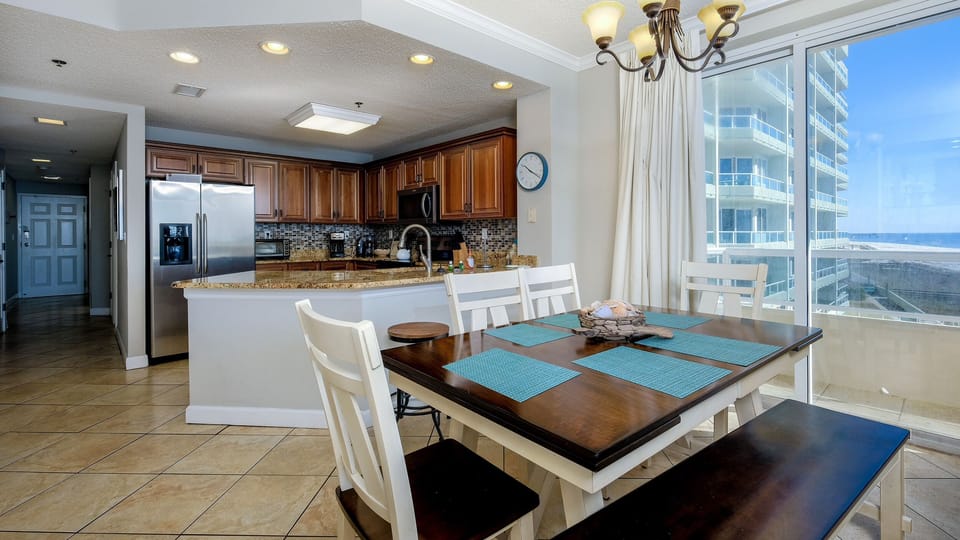 Dining Table extends to accommodate 10, great view for any meal