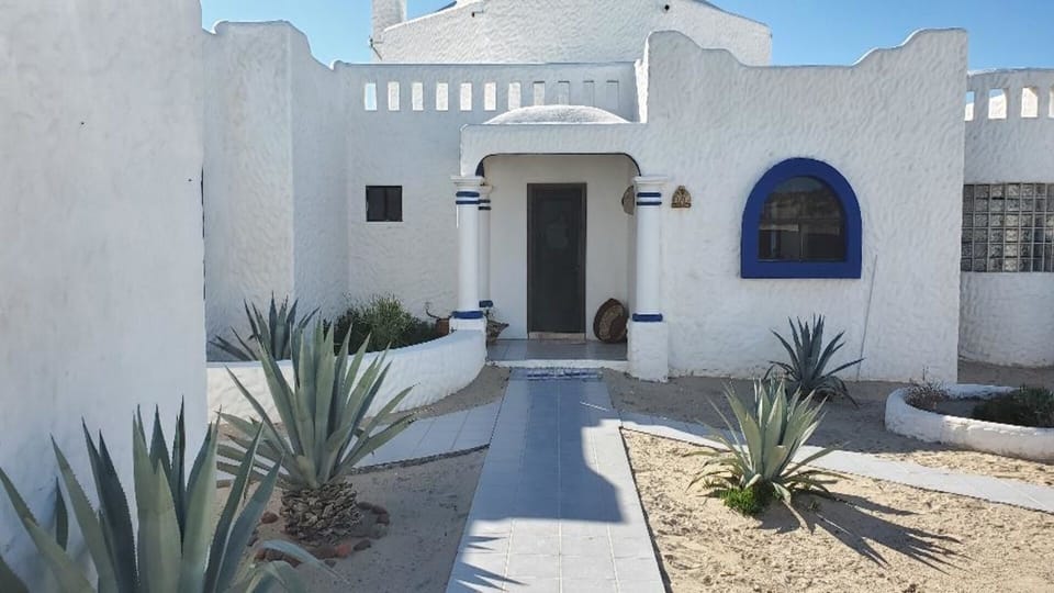 Gated secure parking in entry yard 4 pets & vehicles. Large RV gate to drive in.