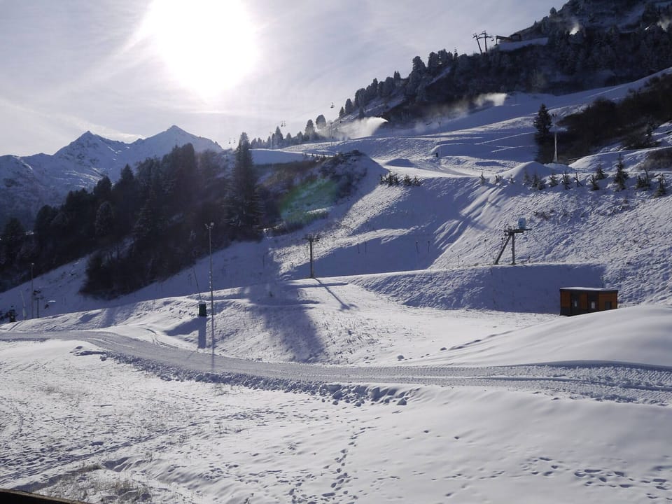 Snow and ski sports