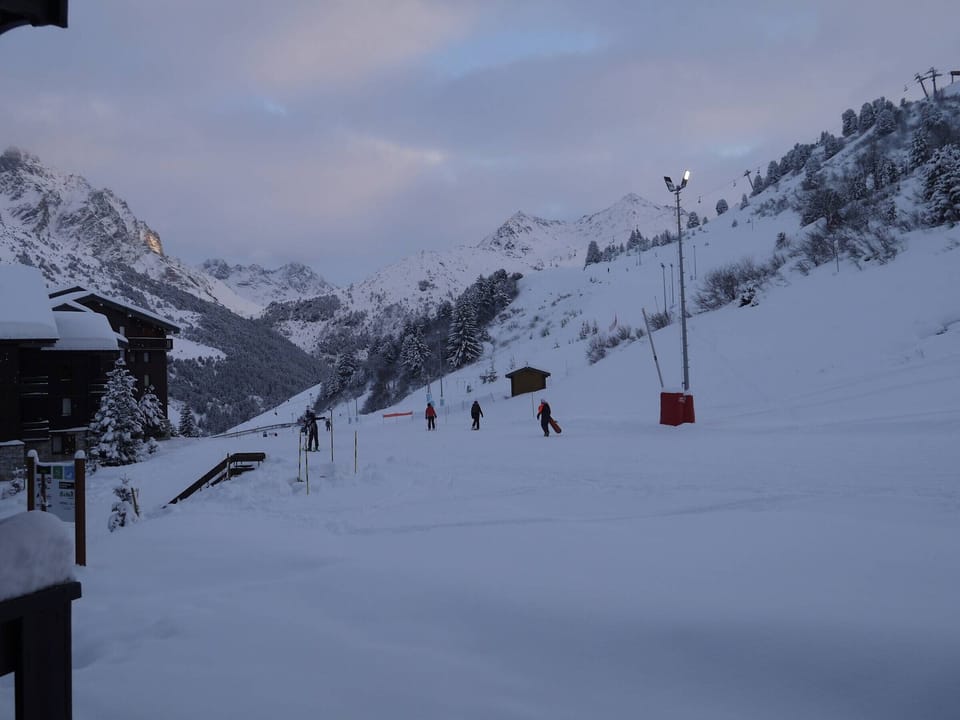 Snow and ski sports