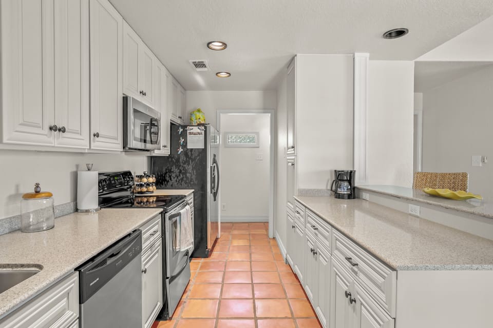 Kitchen (Upstairs)