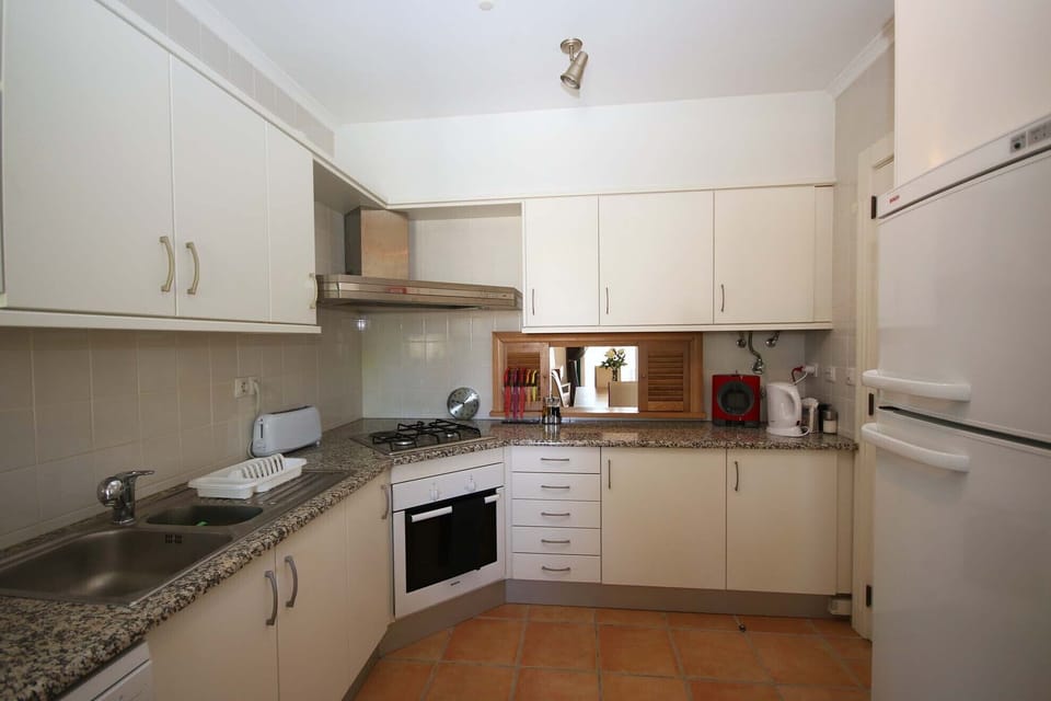 Well-equipped kitchen