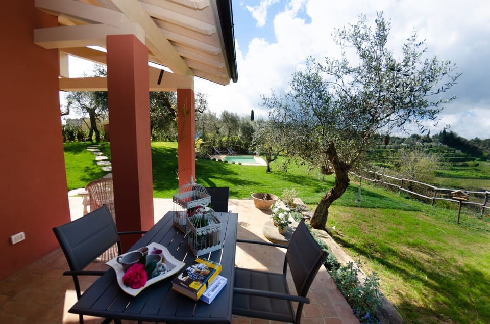 Balcony / Terrace / Patio, Building Exterior, Garden, Outdoor, Pool
