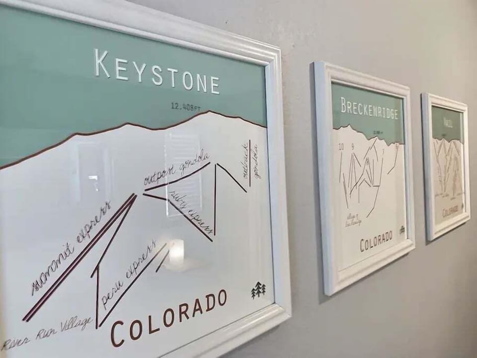 Ski Multiple Destinations: Located close to Keystone, Copper, and Vail, our cottage offers the ultimate home base to explore multiple ski destinations. 