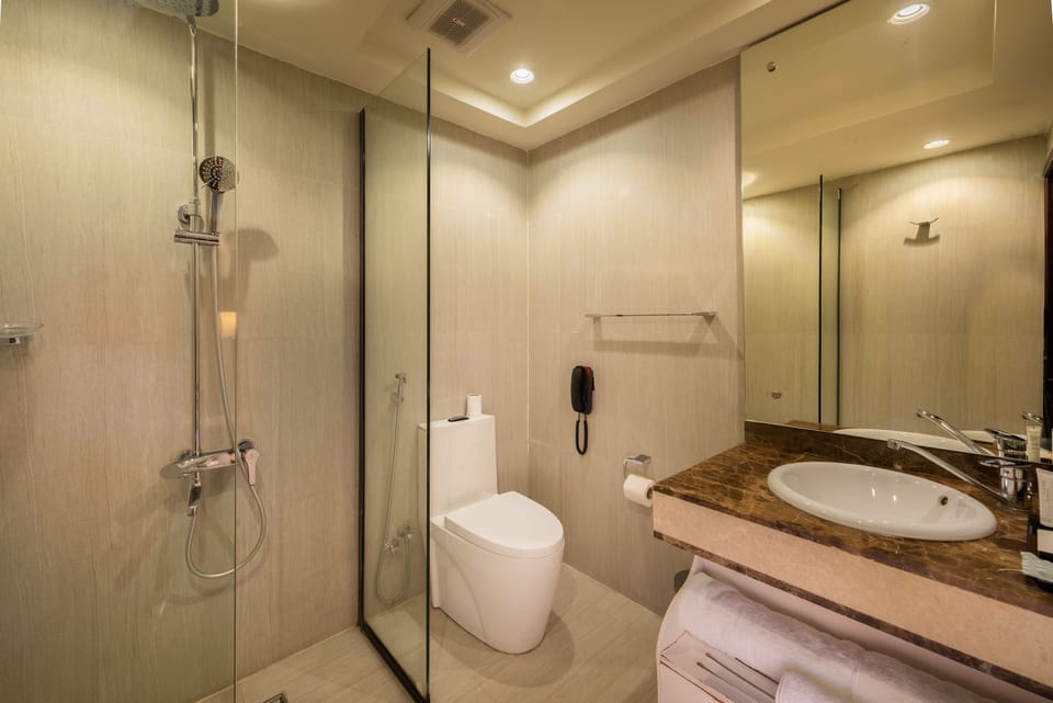 Free toiletries, hair dryer, bathrobes, slippers