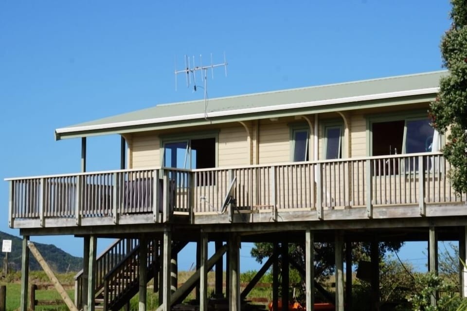 360 degree decks to follow the sun/ shade all day