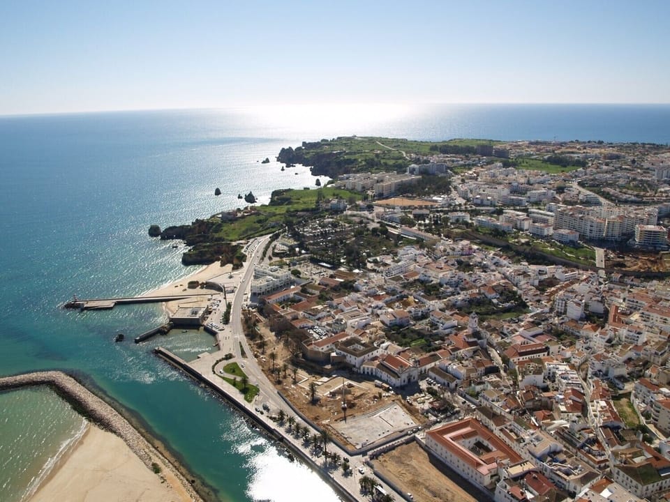 Lagos: charming town near the sea and beaches