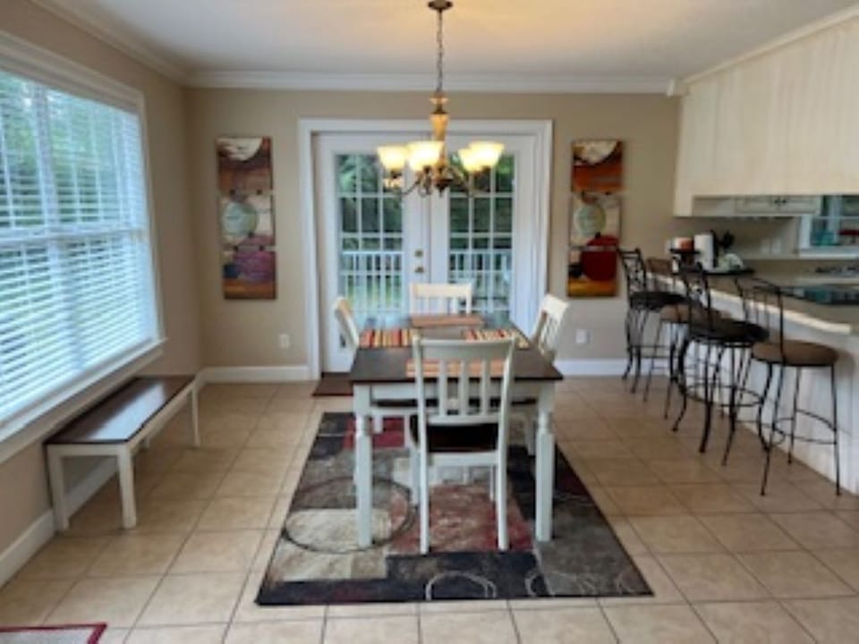 Dining and bar area