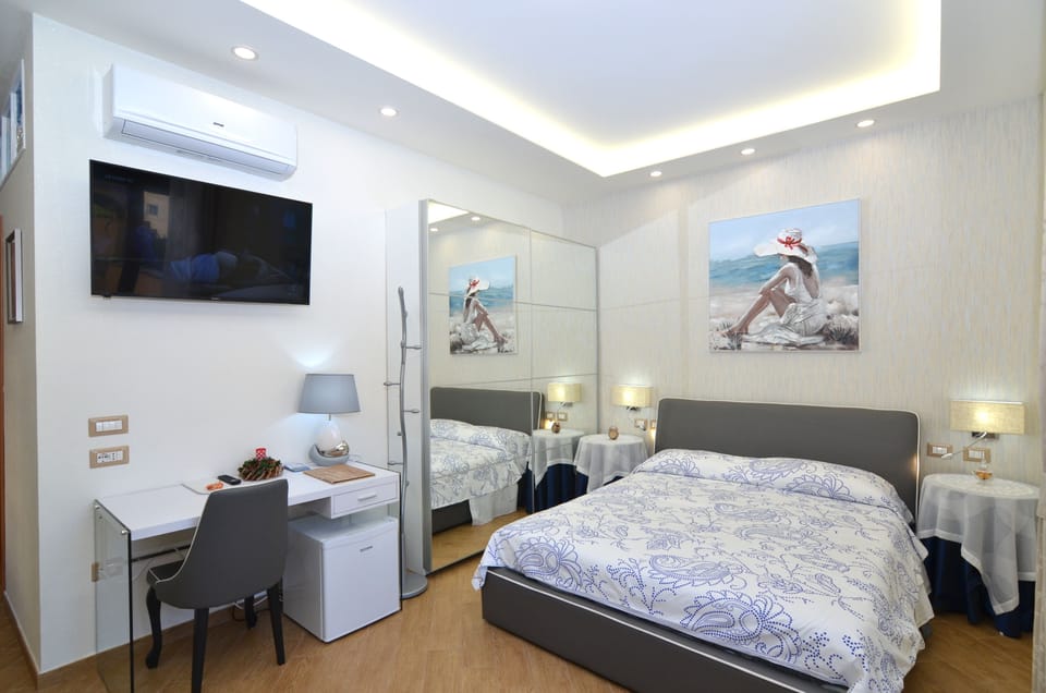 Minibar, in-room safe, desk, soundproofing