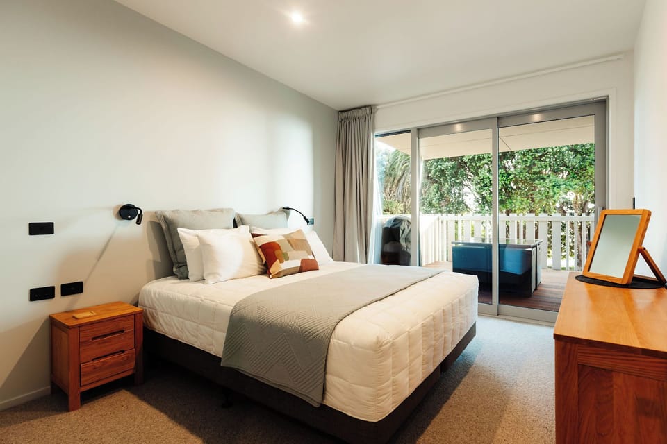 Beach Apartments | WiFi (free), bed sheets