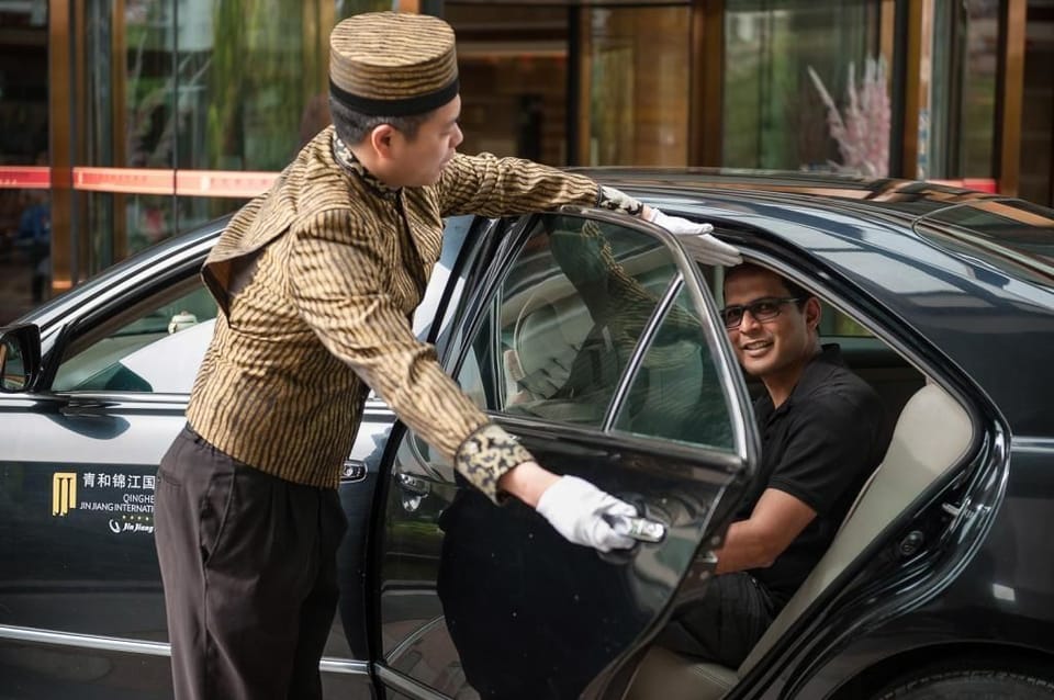 Concierge desk