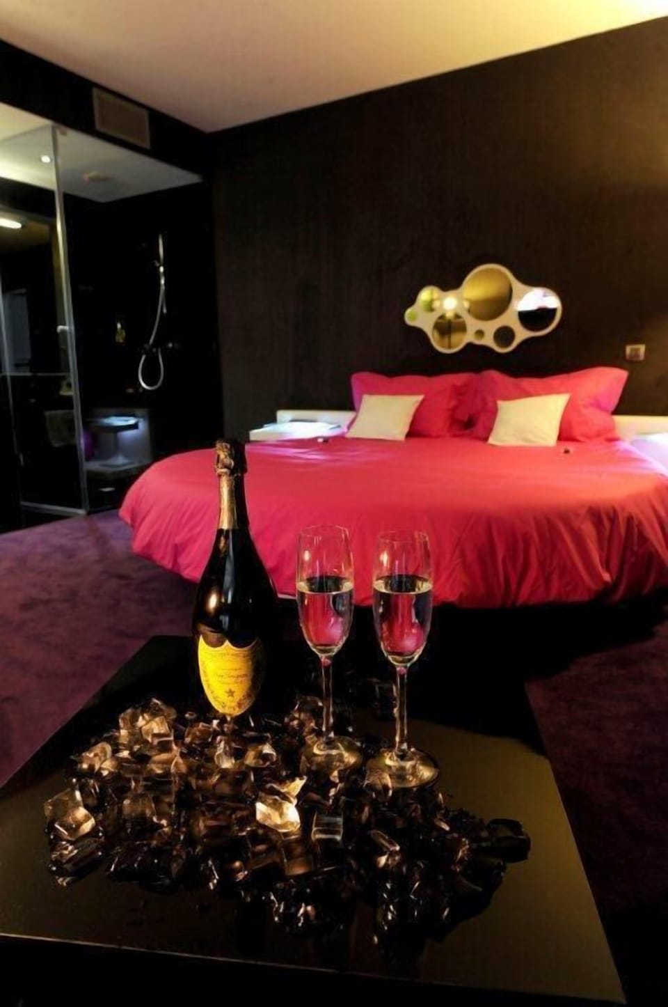 Penthouse | Hypo-allergenic bedding, minibar, in-room safe, desk