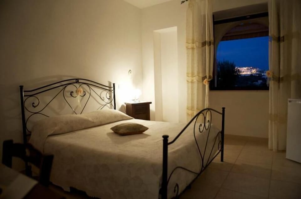 Premium bedding, down comforters, desk, blackout drapes