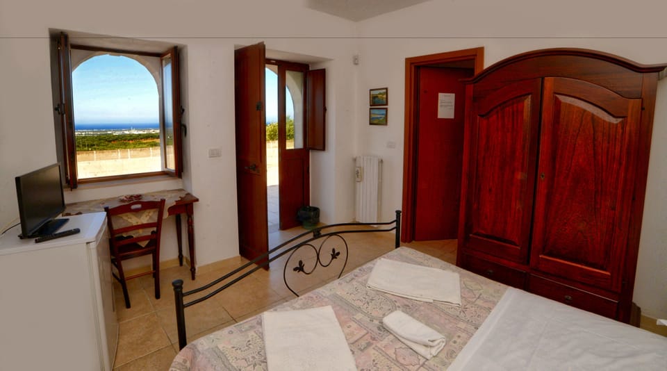 Double Room, 1 Bedroom | Premium bedding, down comforters, desk, blackout drapes