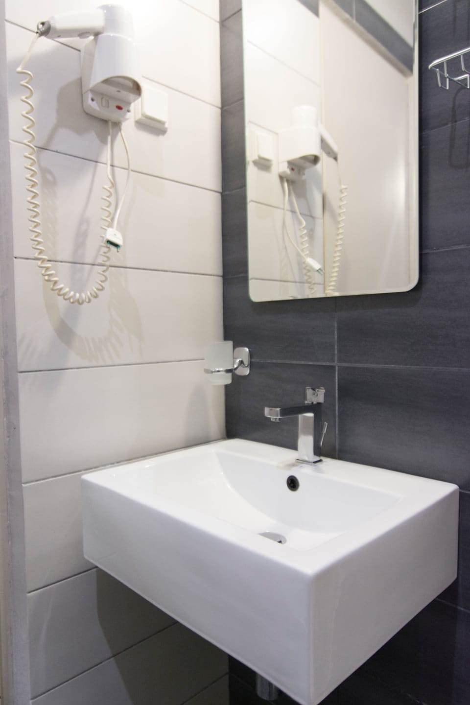 Double Room, Balcony, Sea View | Bathroom | Shower, free toiletries, hair dryer, towels