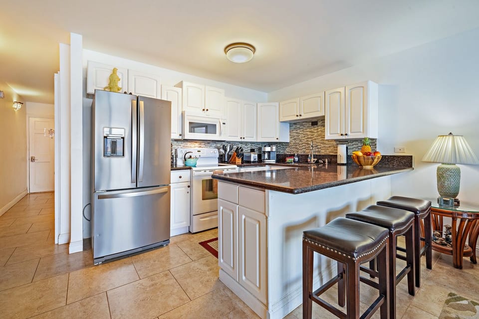 Large refrigerator and everything you could possibly think of is in this kitchen