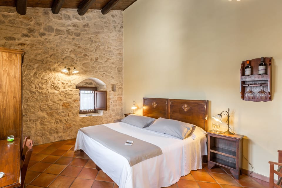 Standard Room | Premium bedding, minibar, in-room safe, desk