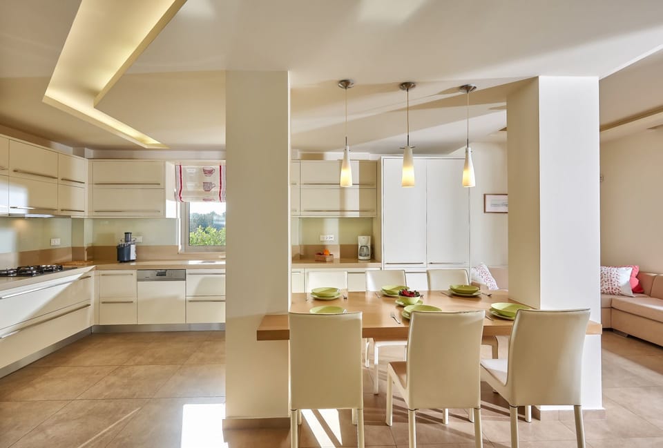 Villa, 3 Bedrooms, Private Pool | Private kitchen | Full-size fridge, microwave, oven, stovetop