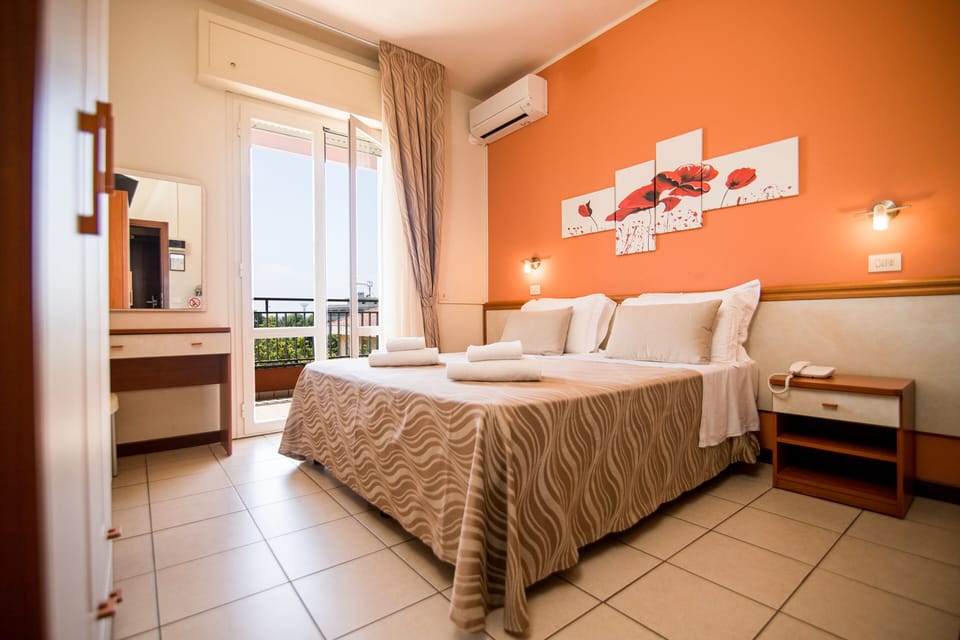 Standard Double Room, Balcony | In-room safe, desk, blackout drapes, free WiFi