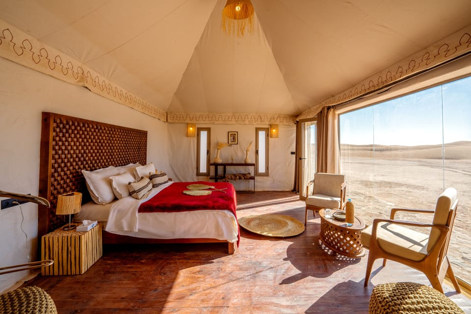 Luxury Tent (Double) | Desk