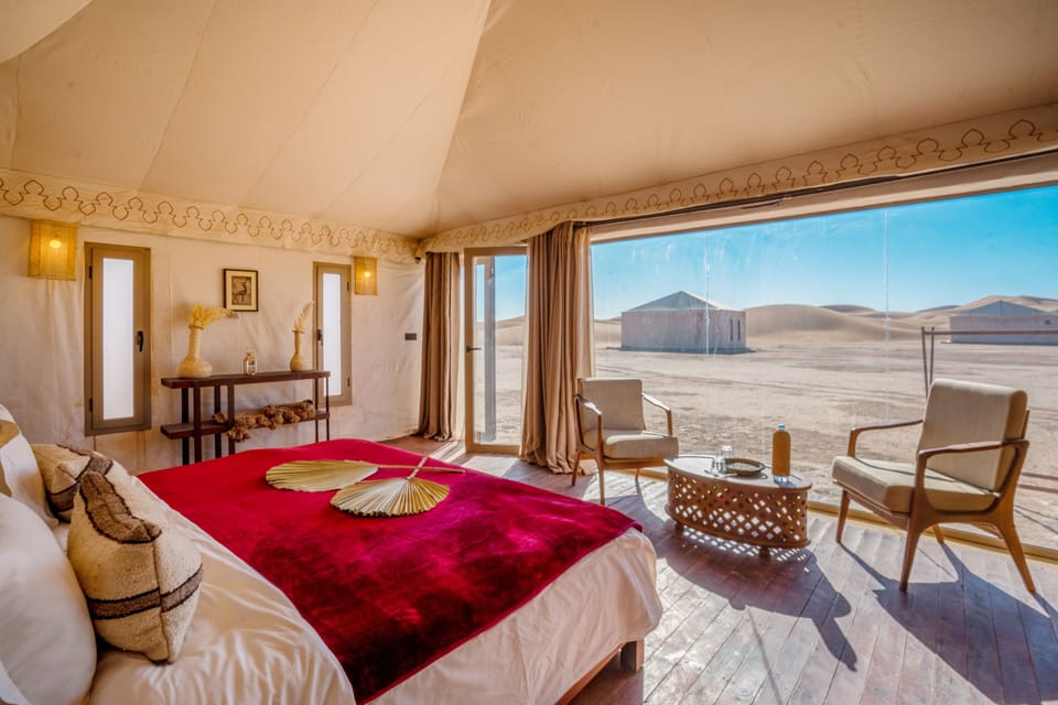 Luxury Tent (Double) | Desk