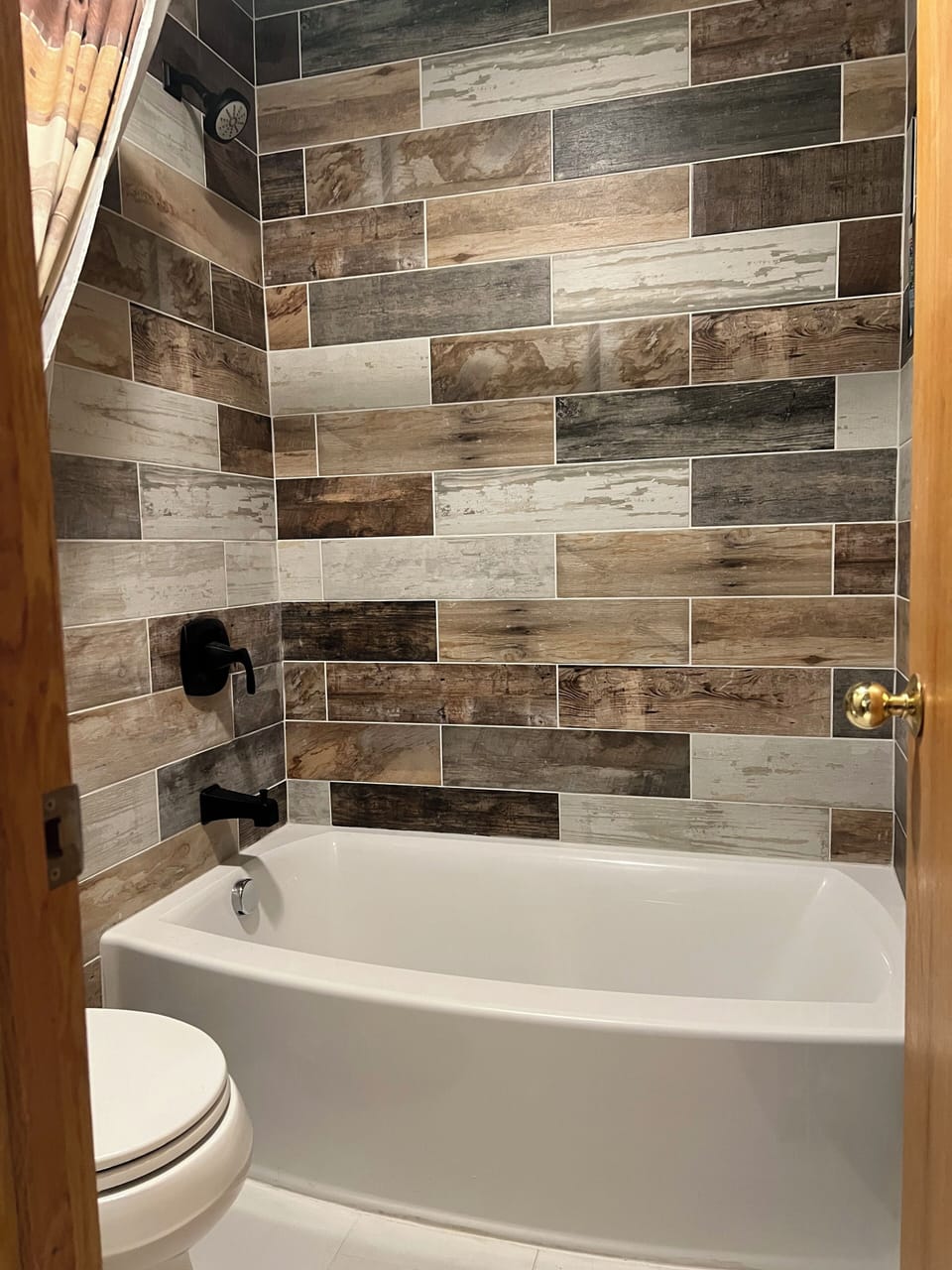 New tub with Italian tiling 