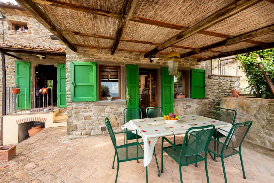 Breakfast under one of the pergolas.