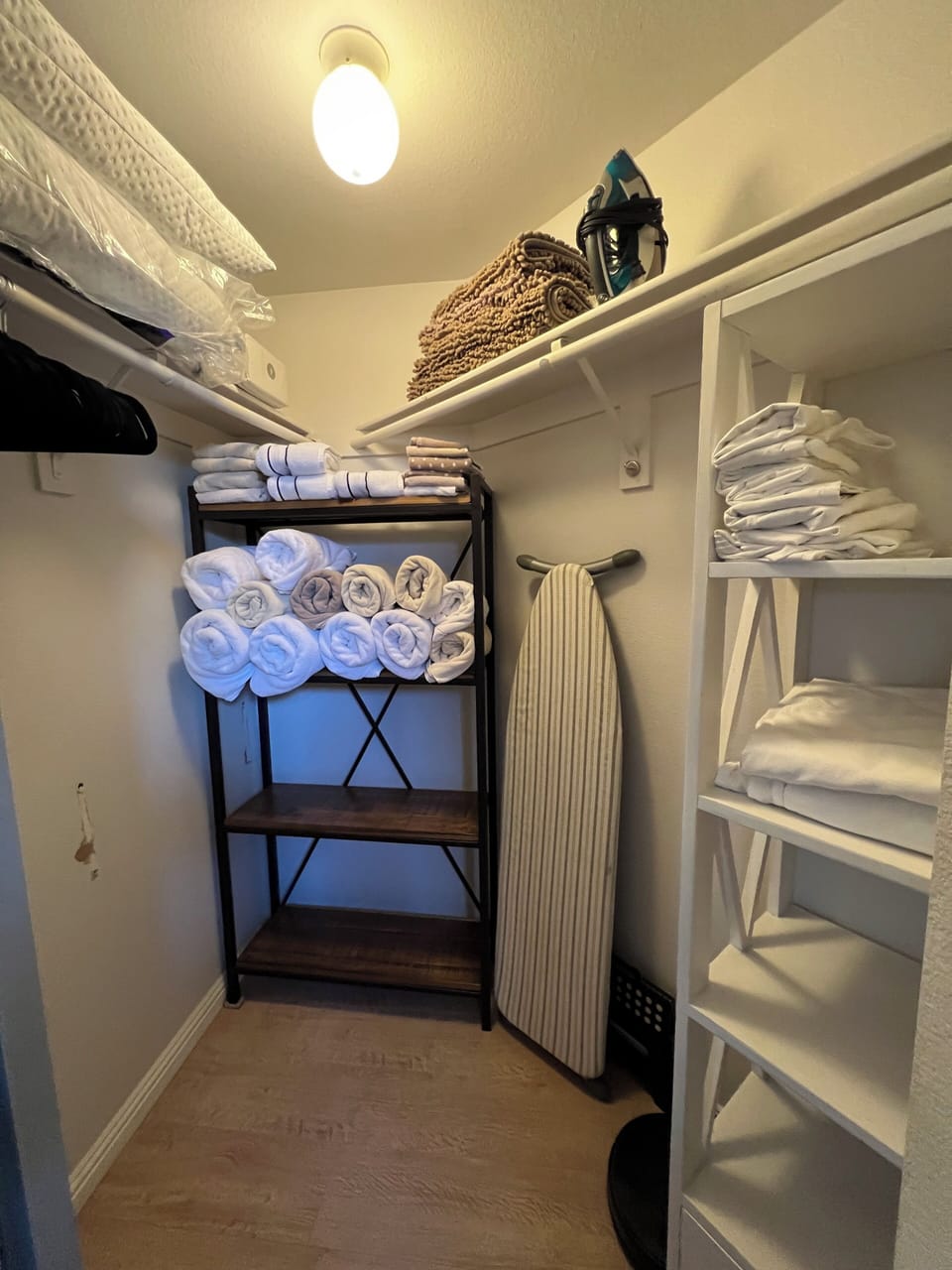 Master closet 