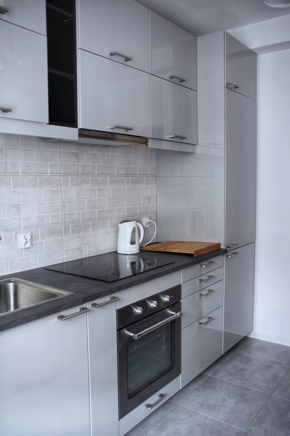 Comfort Apartment | Private kitchen | Fridge, microwave, stovetop, coffee/tea maker