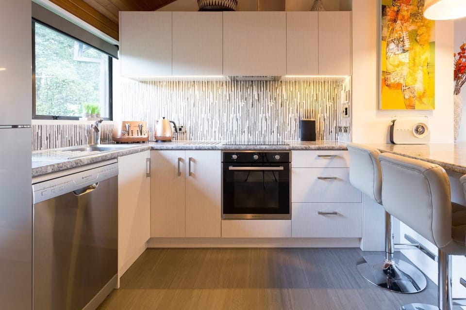 Kitchen: Bright and modern with sleek appliances, perfect for culinary adventures and social gatherings! Fully equipped, modern design, underfloor heating, perfect for those who like to create a gourmet meal.