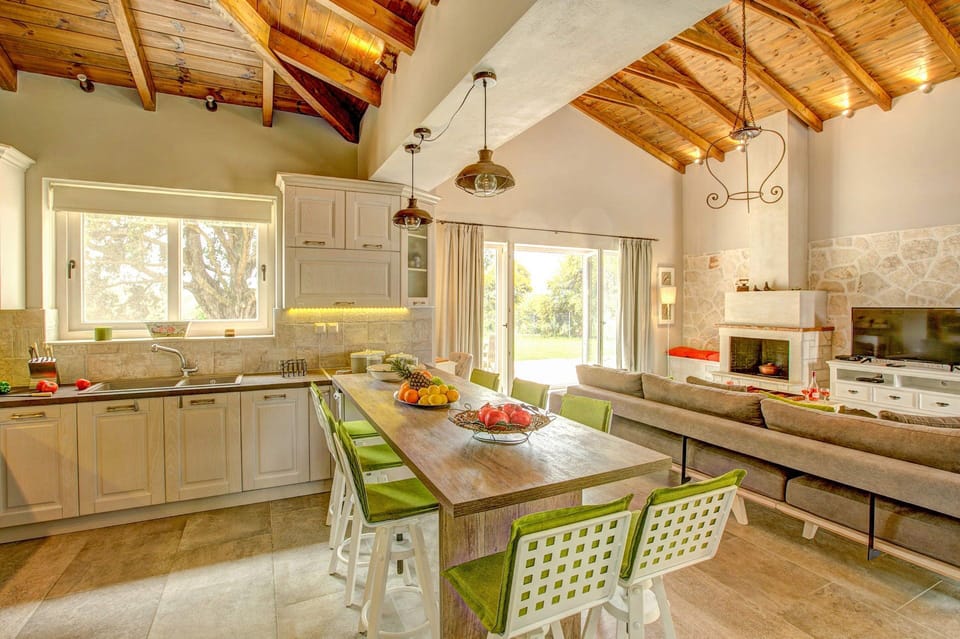 Astarte Villas - Laalu Private Villa with Pool