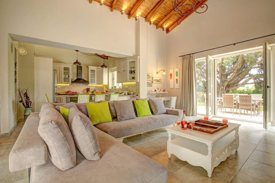 Astarte Villas - Laalu Private Villa with Pool