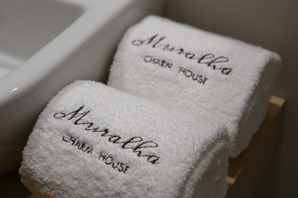 Suite | Bathroom sink