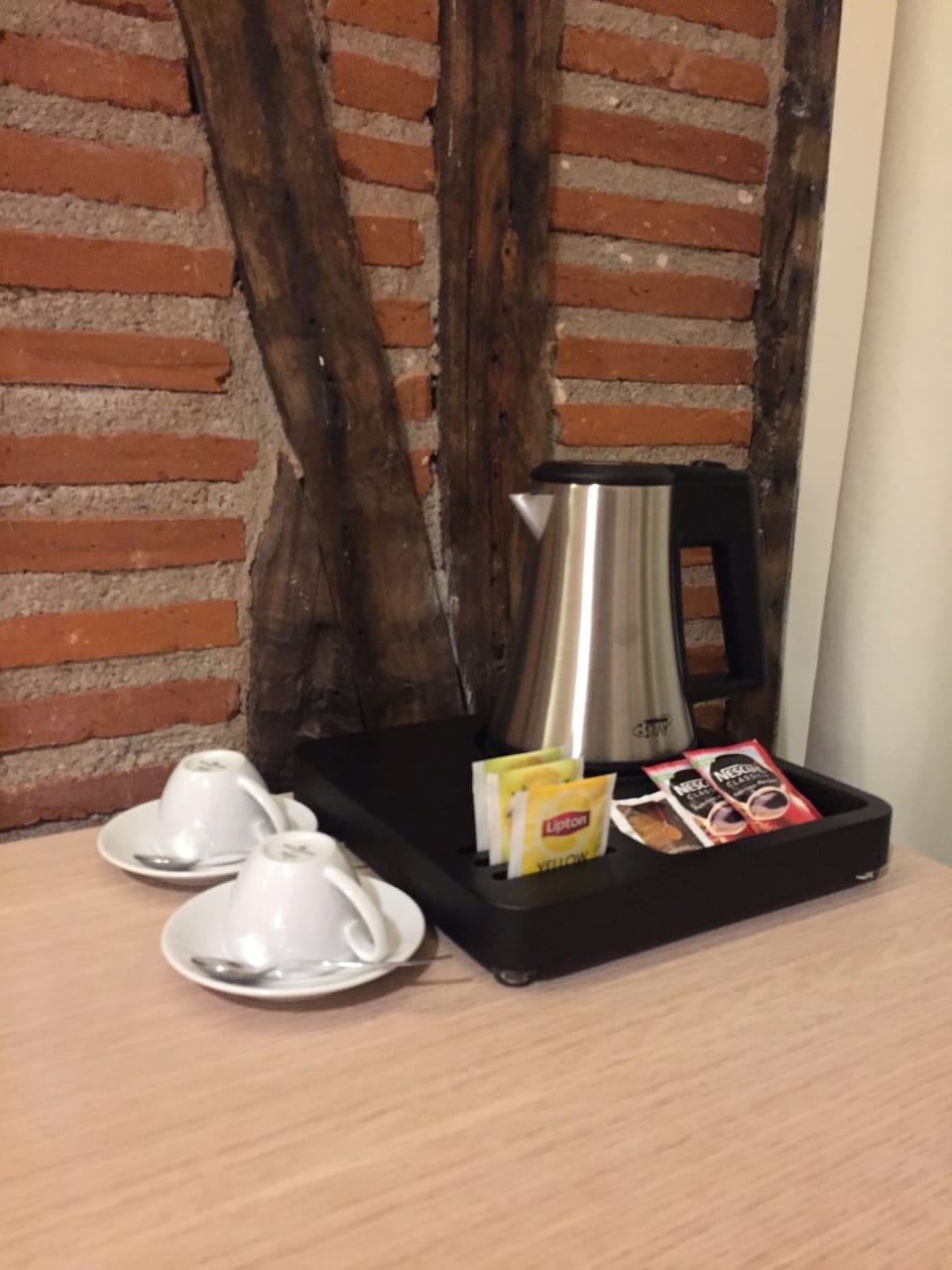 Queen Couple Room | In-room dining