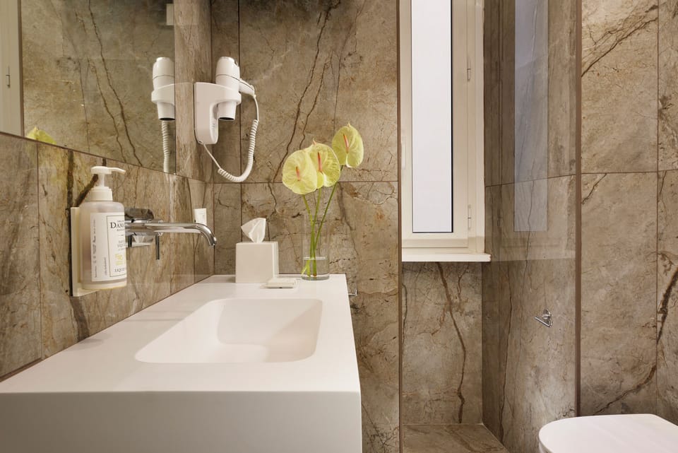 Superior Room | Bathroom | Shower, eco-friendly toiletries, hair dryer, bidet