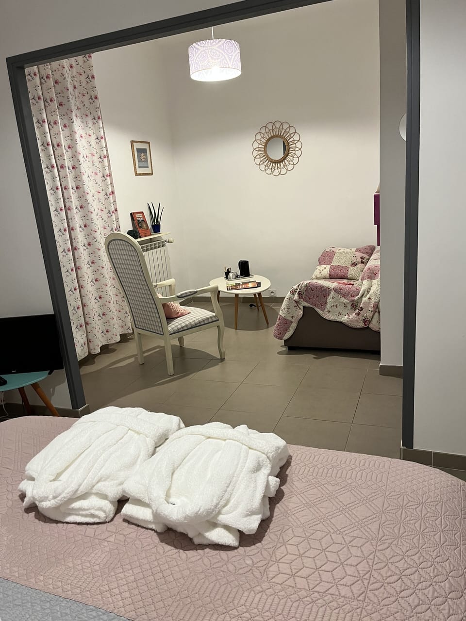 Double Room (Butterfly) | Individually decorated, individually furnished, desk, blackout drapes
