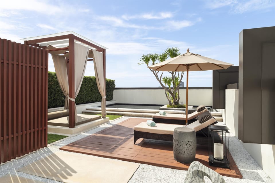 The Royal Suite with Executive Lounge Benefit | Premium bedding, down comforters, minibar (free items), in-room safe