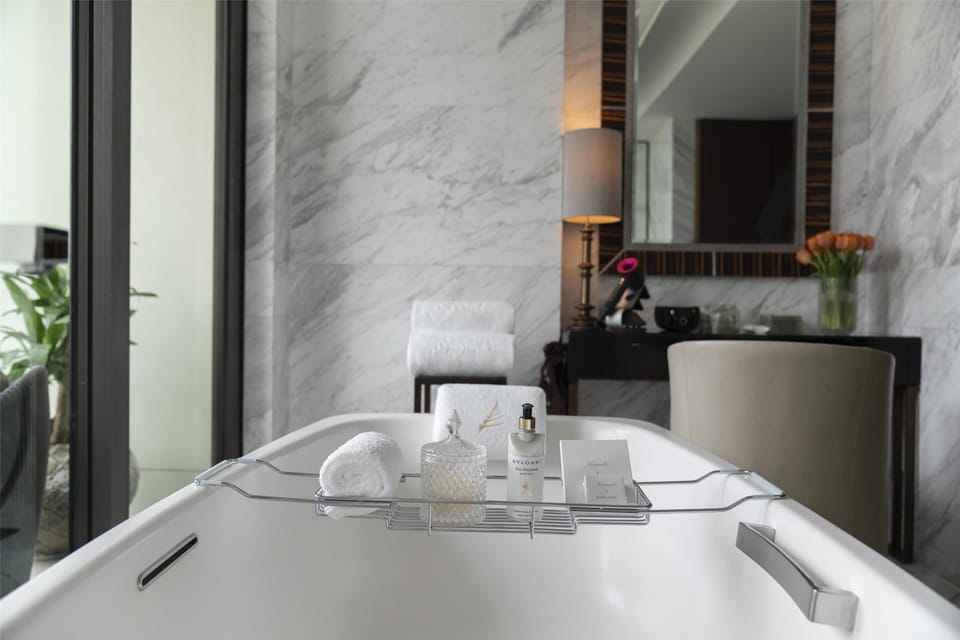 The Presidential Suite with Executive Lounge Benefit | Premium bedding, down comforters, minibar (free items), in-room safe
