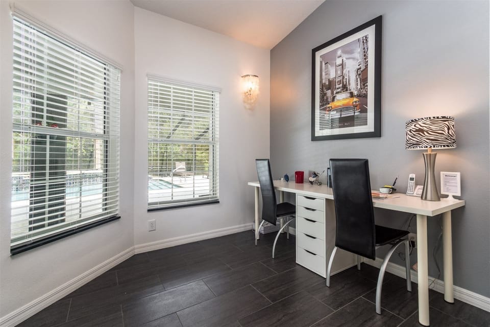 House | 4 bedrooms, free WiFi