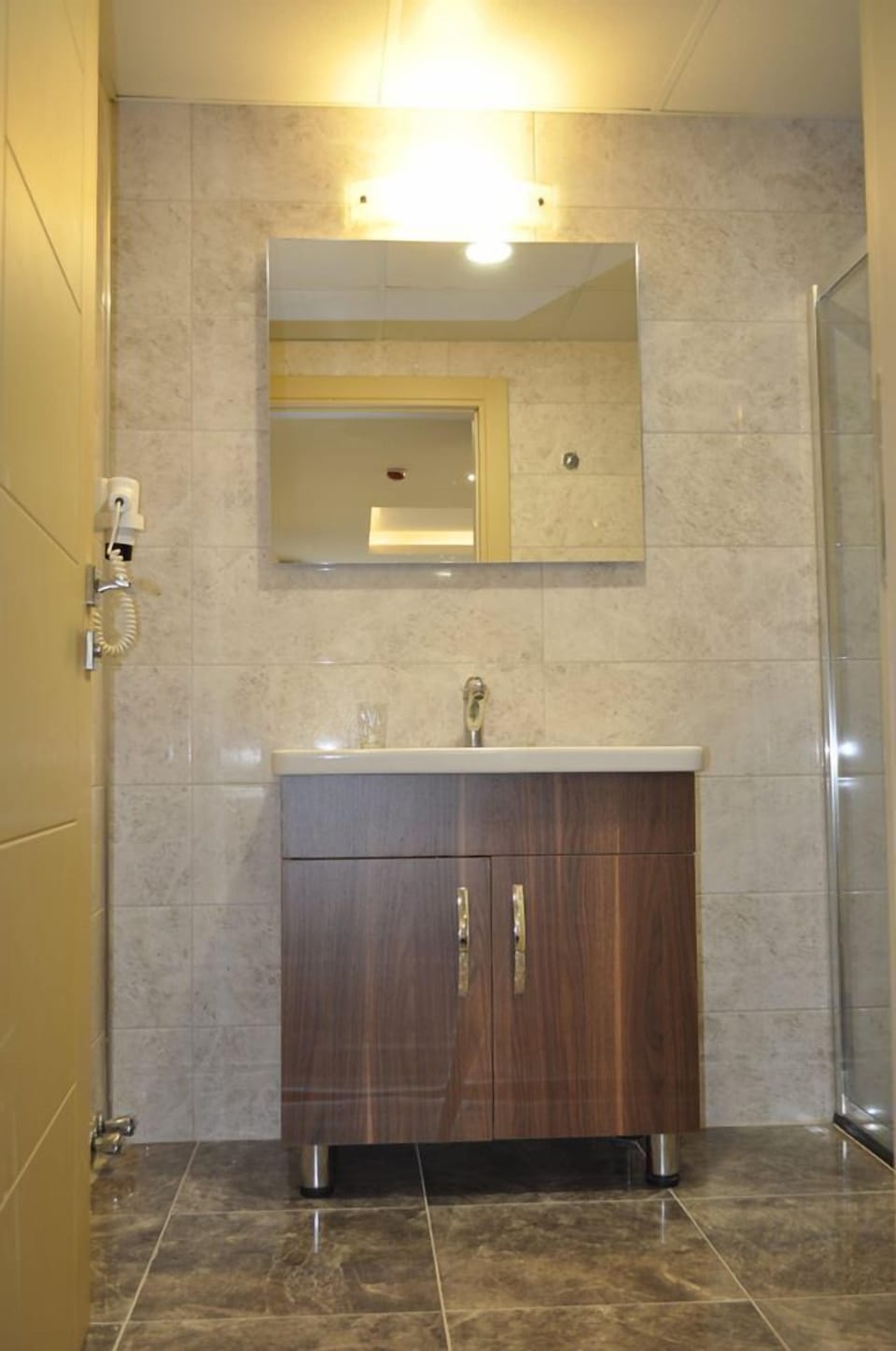 Family Double Room, Balcony | Bathroom | Shower, free toiletries, hair dryer, slippers